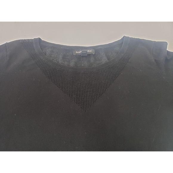 Banana Republic Black sz M Top Rayon Minimalist Neutral Whimsigoth Cozy Coastal - Picture 4 of 7